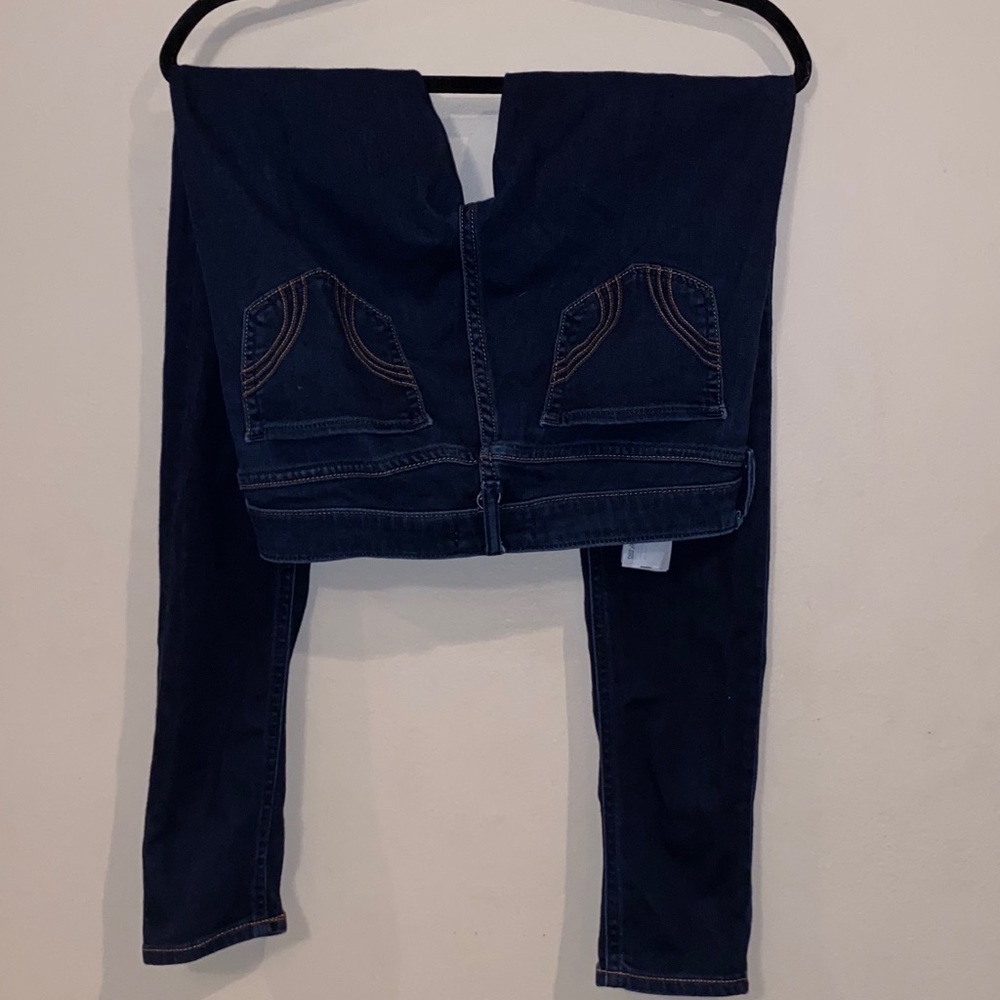 Hollister Jeans size W 27 L 31